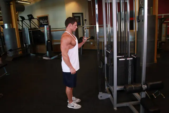 Cable One Arm Tricep Extension 2
