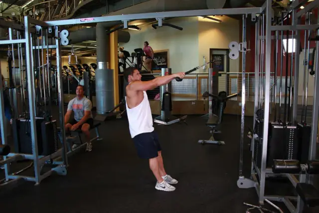 Cable Rope Rear-Delt Rows 1