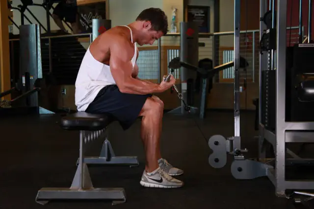 Cable Wrist Curl 2