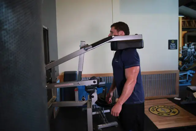 Calf-Machine Shoulder Shrug 1