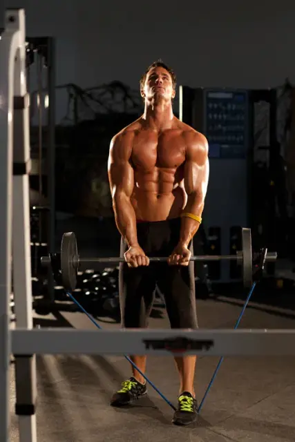 Close-Grip EZ-Bar Curl with Band 1