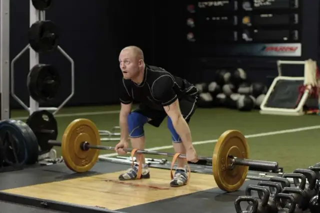 Deadlift with Bands 2