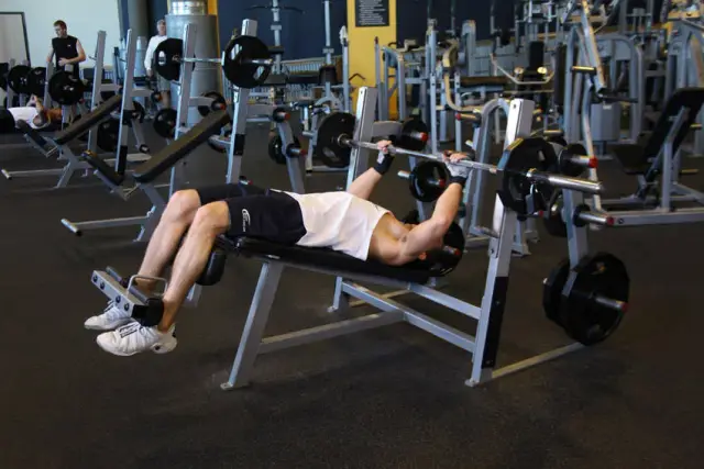 Decline Barbell Bench Press 1