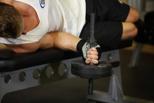 Dumbbell Lying Pronation 1
