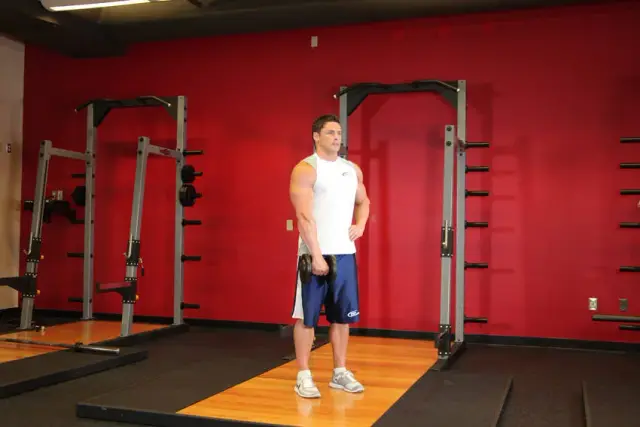 Dumbbell One-Arm Upright Row 2