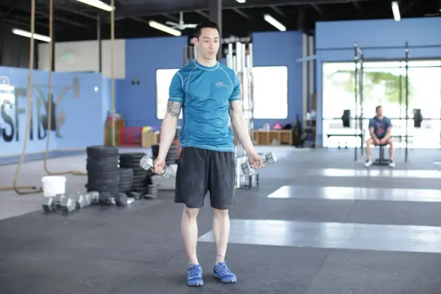 Dumbbell Scaption 1