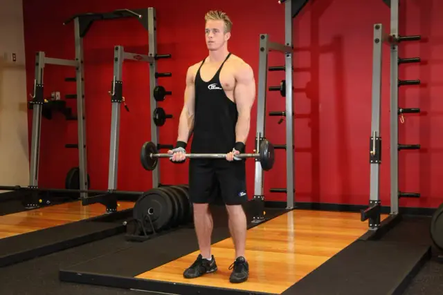 EZ-Bar Curl 1