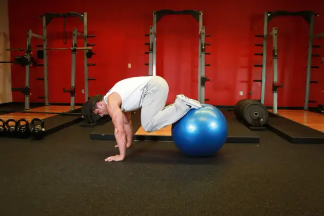 Exercise Ball Pull-In 2