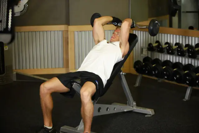 Incline Barbell Triceps Extension 1