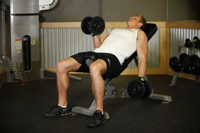 Incline Dumbbell Curl 1