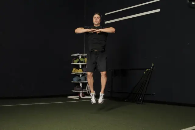 Knee Tuck Jump — End
