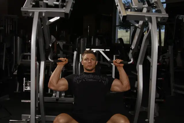 Leverage Shoulder Press — Start