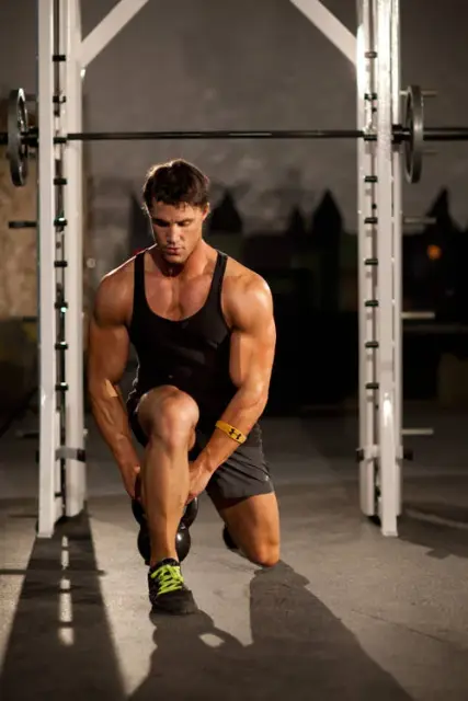 Lunge Pass Through — End
