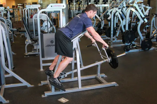 Lying T-Bar Row — Start