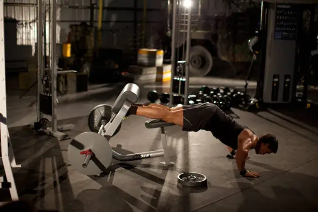 Natural Glute Ham Raise — End