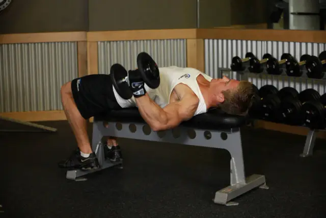 One-Arm Flat Bench Dumbbell Flye — Start