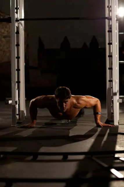 Push-Up Wide — End