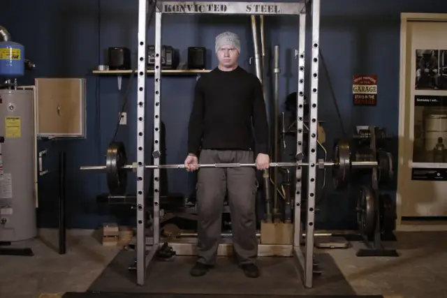 Reverse Band Deadlift — End