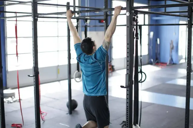 Scapular Pull-Up — Start