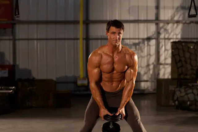 Single Dumbbell Raise — Start