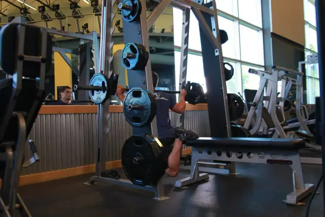 Smith Single-Leg Split Squat — End