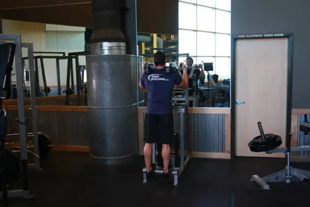 Standing Calf Raises — Start