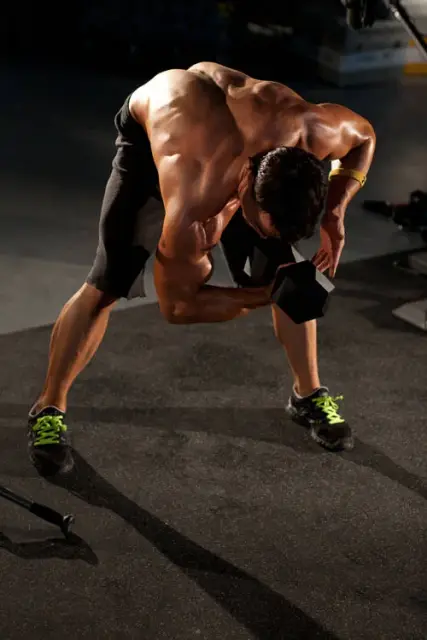 Standing Concentration Curl 2
