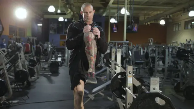 Step-up with Knee Raise — End