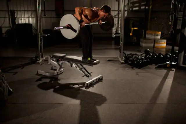 Straight Bar Bench Mid Rows — End