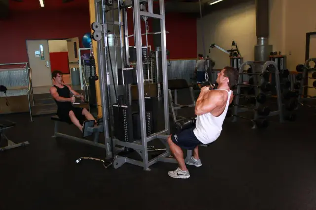 V-Bar Pulldown 1