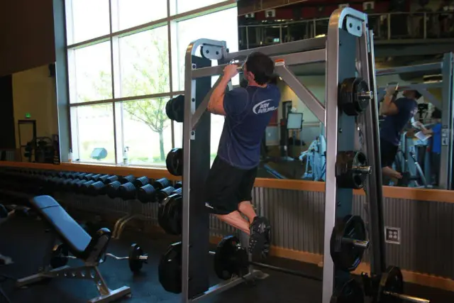 V-Bar Pullup 1