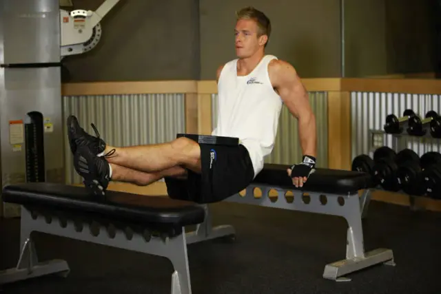 Weighted Bench Dip 1